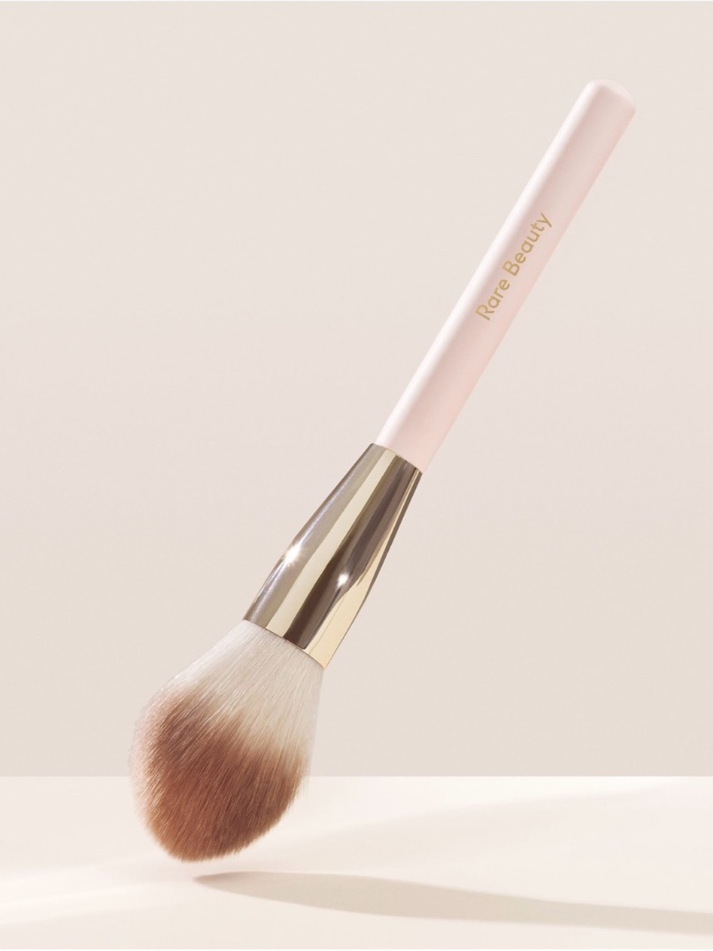 NWT Rare Beauty ‘Always An Optimist Powder Brush’